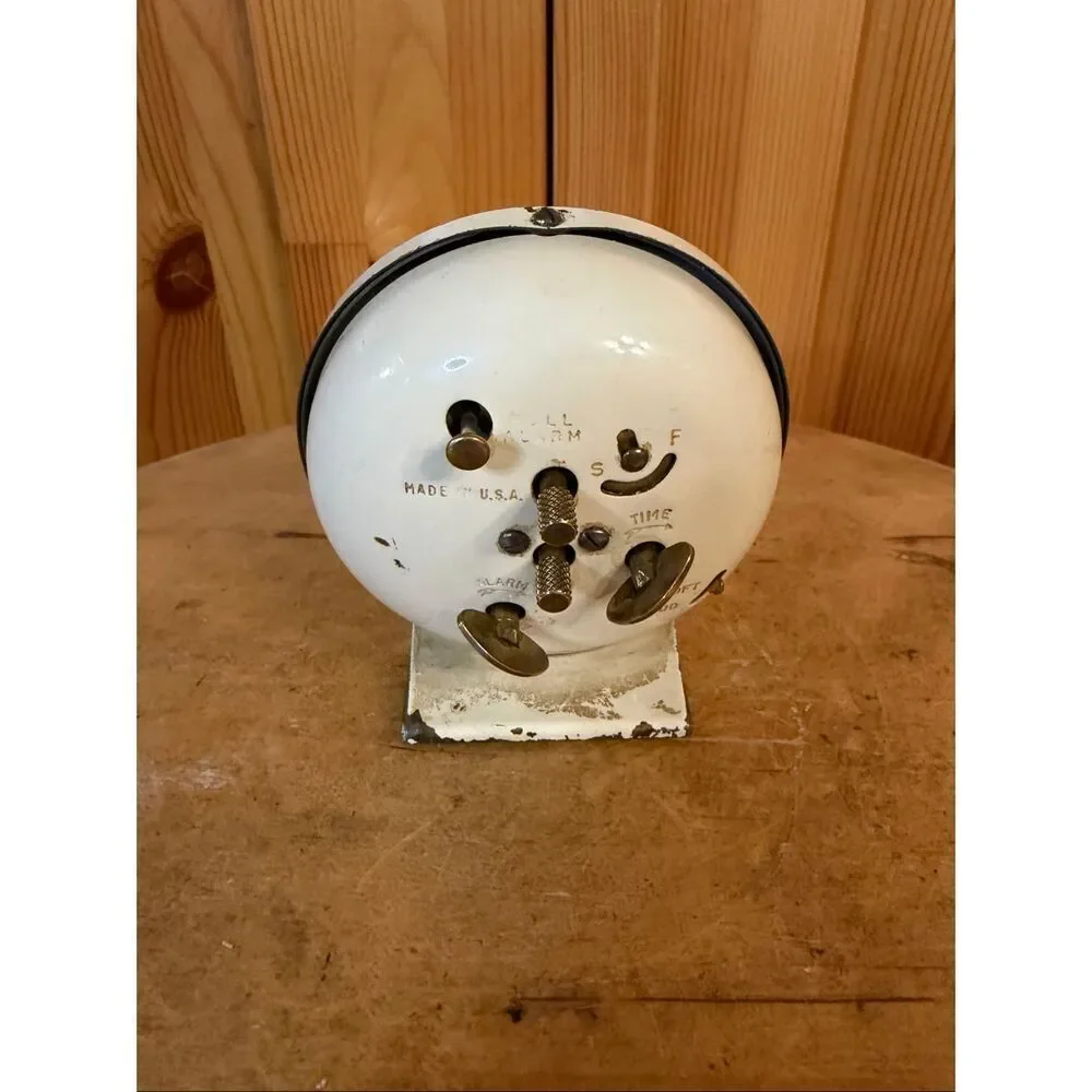 Westclox Baby Ben Windup Alarm Clock Model 61 V 1A 1940's MCM (6300)